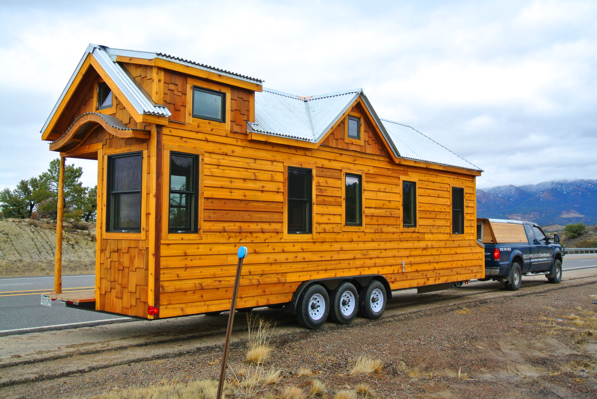 these-solar-powered-tiny-mobile-homes-are-designed-just-for-millennials