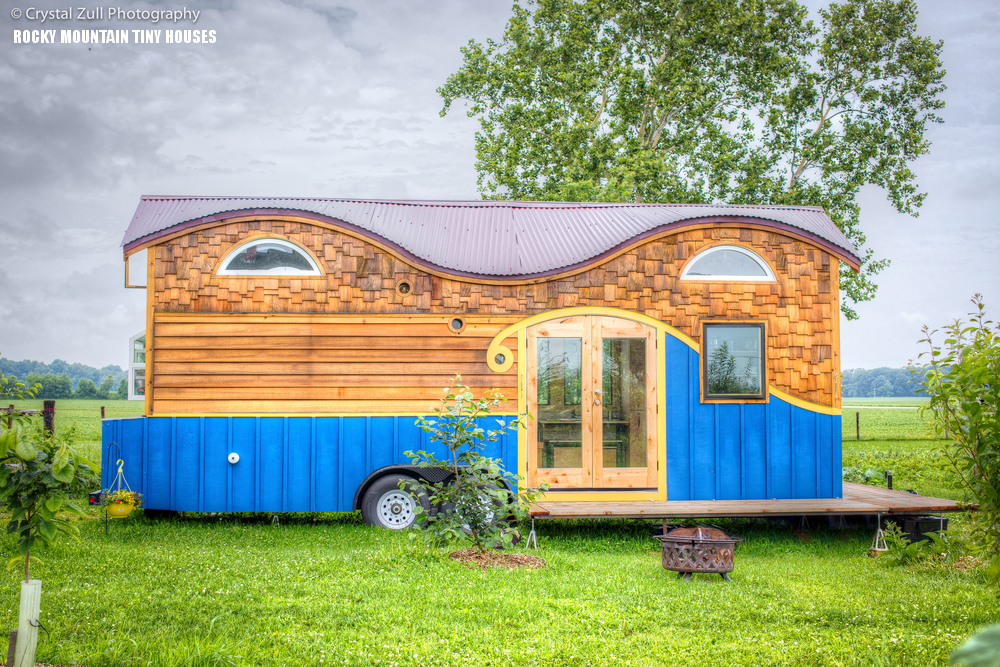 Pequod tiny house exterior