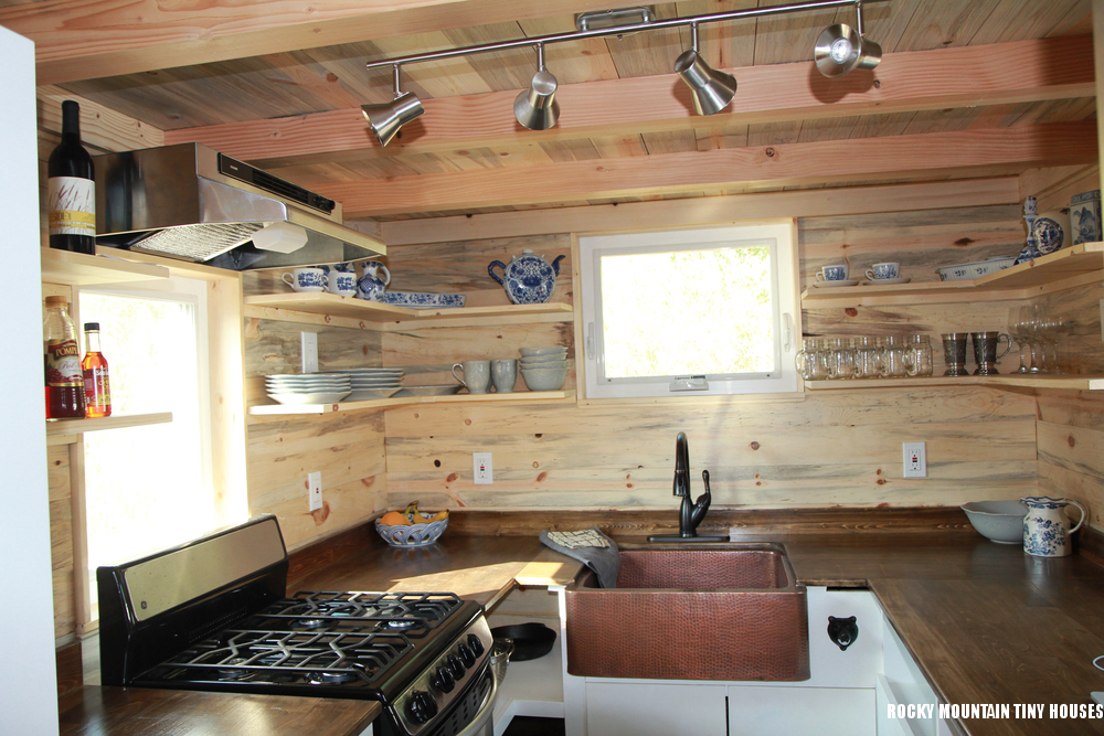 custom hOMe tiny kitchen