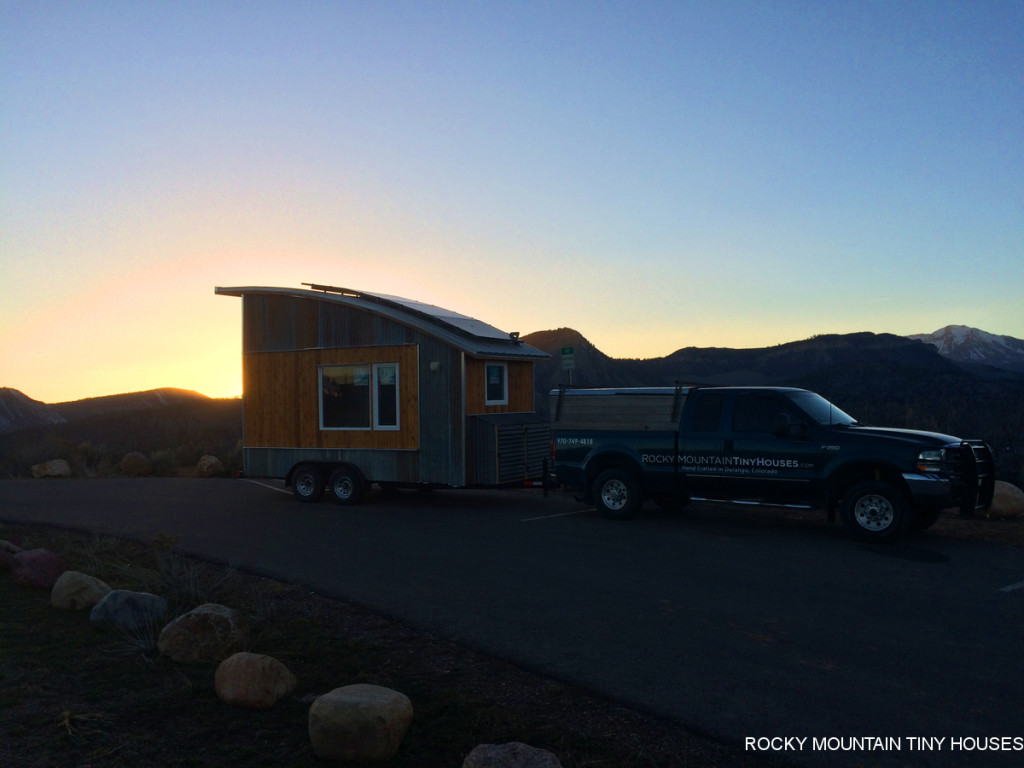 curved roof tiny house solar panels