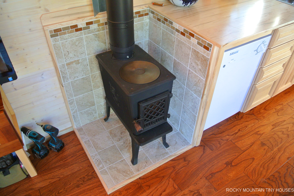 Ponderosa 24' Tiny House woodstove