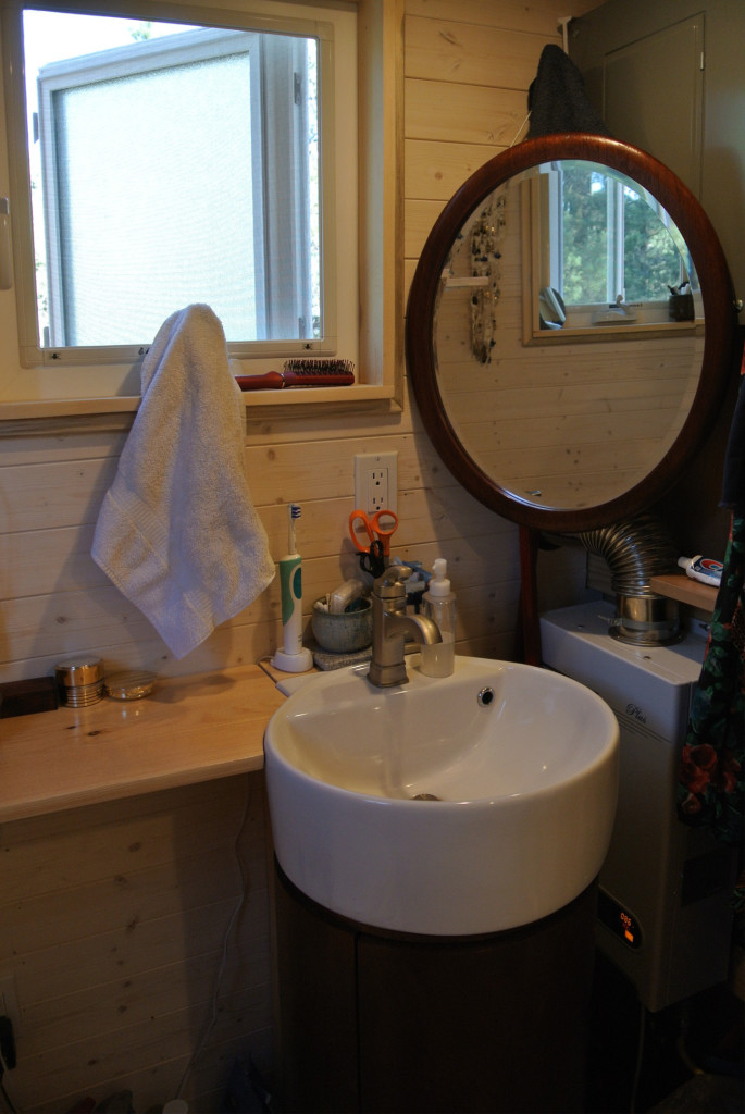 Ponderosa 24' Tiny House bath vanity
