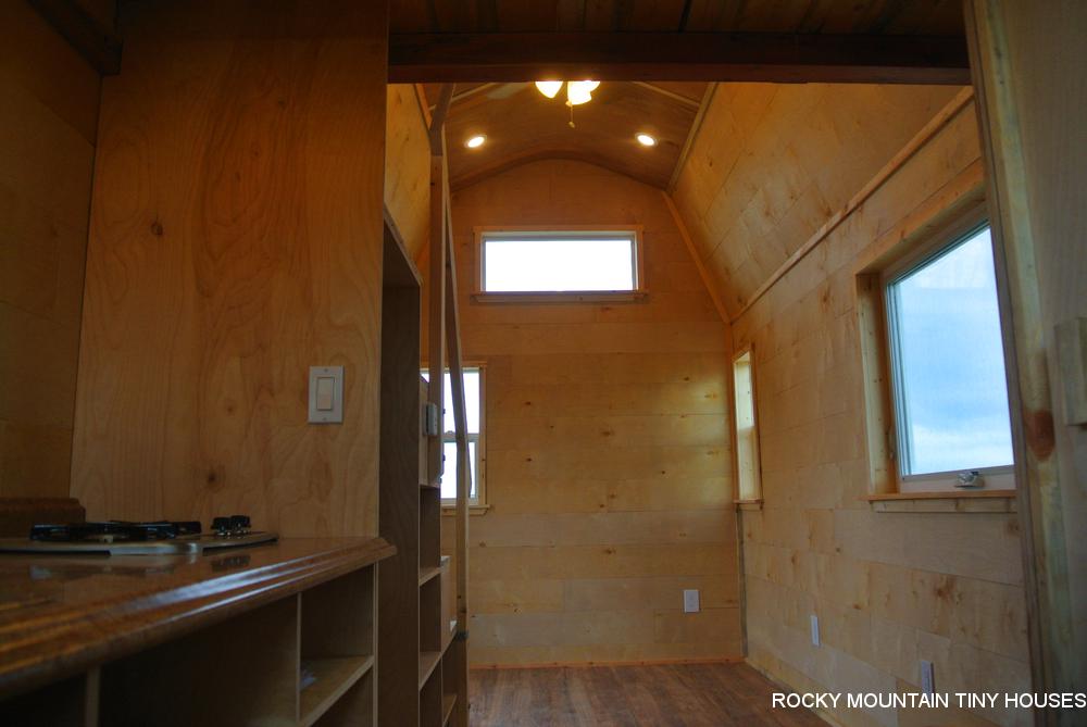 Bitterroot Valley Tiny House kitchen1